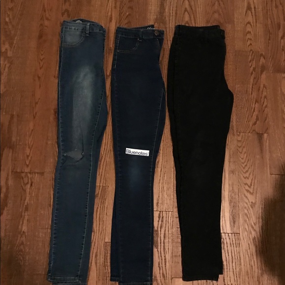 3 Pairs of Jean pants - Picture 1 of 4